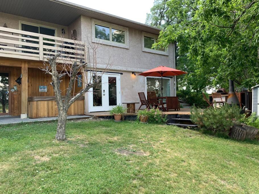 The Ox + Bow Apartment Portage la Prairie Exterior photo