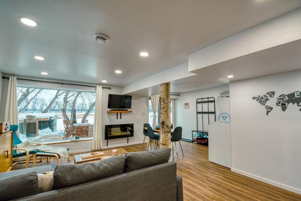 The Ox + Bow Apartment Portage la Prairie Exterior photo